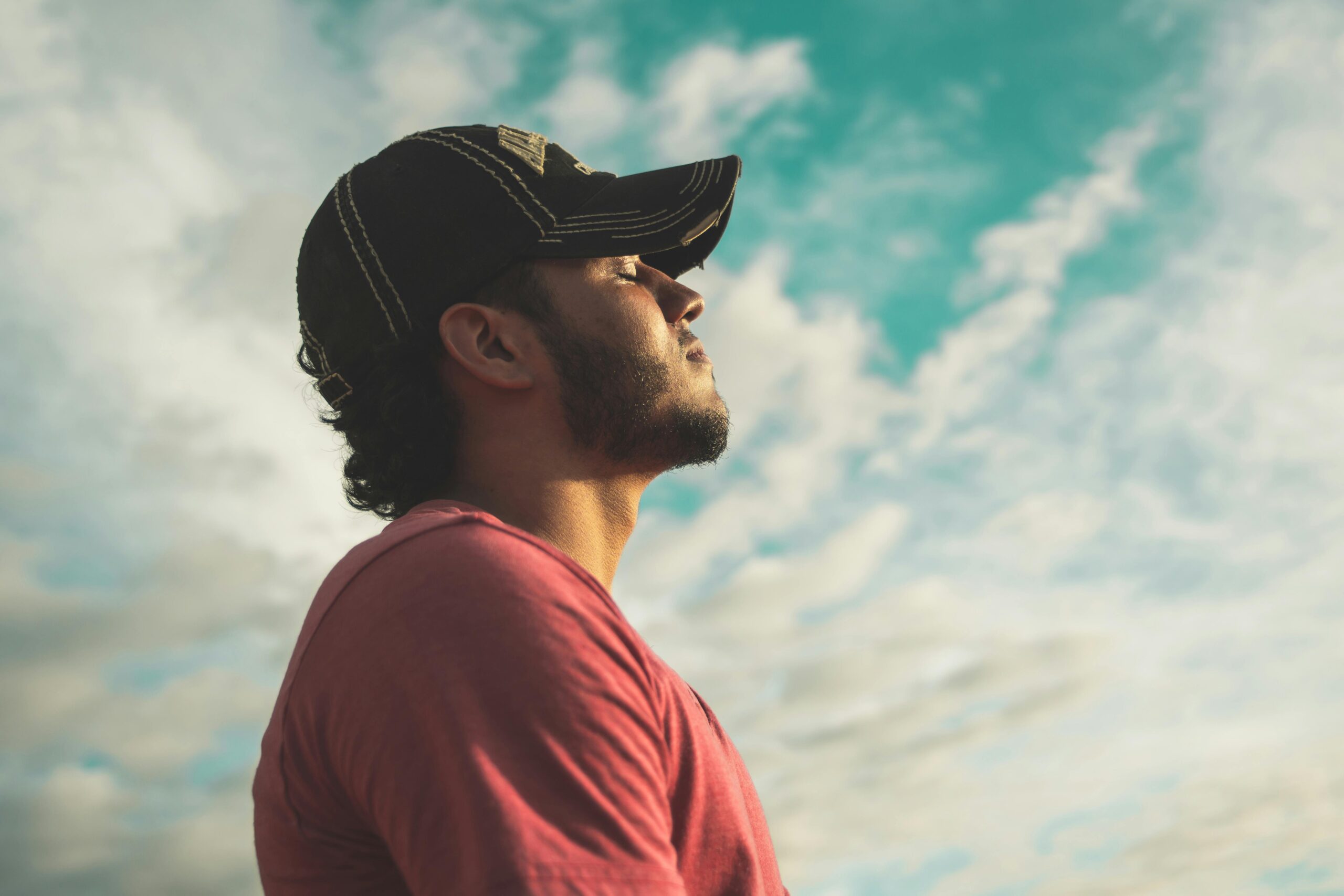 In-Person Rehab vs. Online Counseling for Gambling Recovery: Which Works Best?